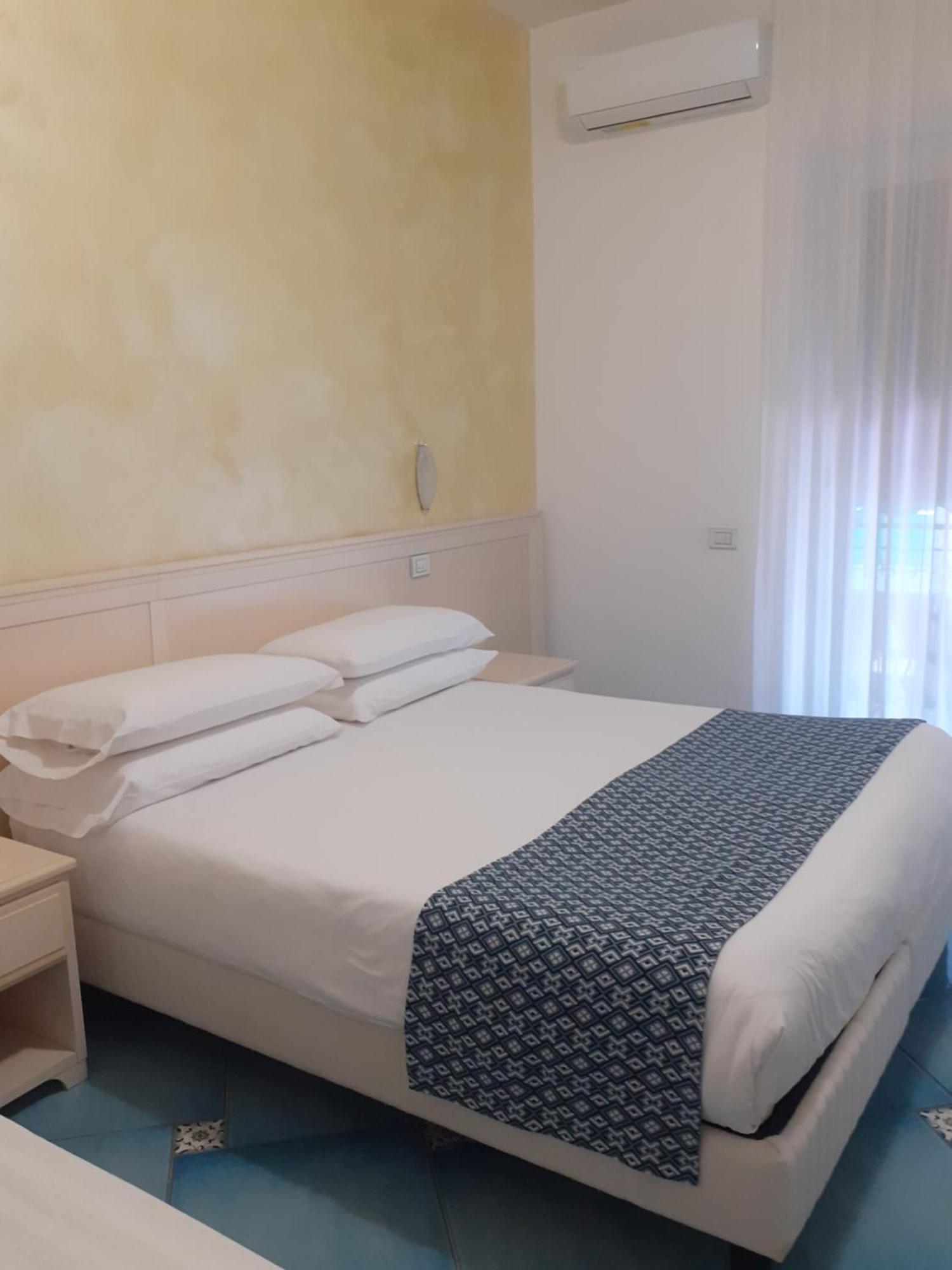 De Rosa Hotel